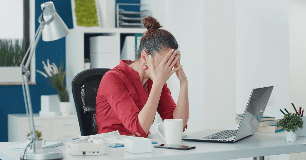 Seasonal Stress in the Workplace: The Dos and Don’ts of Helping Employees Cope